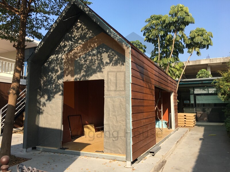 Slant Roof Prefabricated Wooden Light Steel Tiny House 