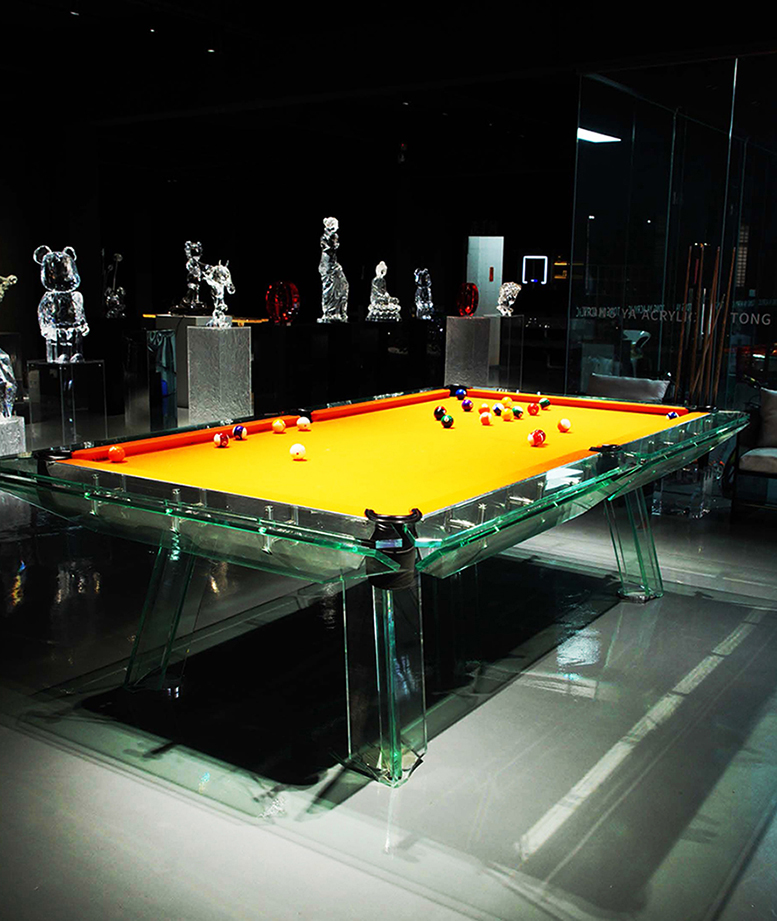 table de luxe en cristal