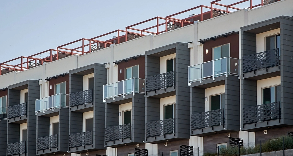 balcony guardrails