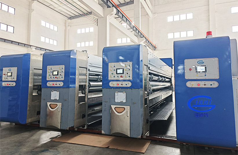 3colors main 0932-06