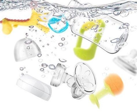 Why & How I Sterilize Baby Bottles