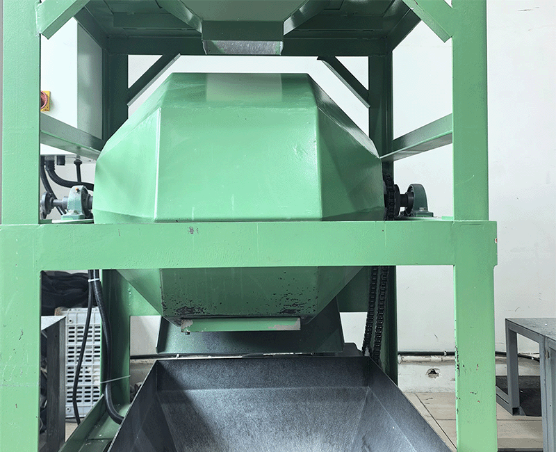Frying machine, lifting machine