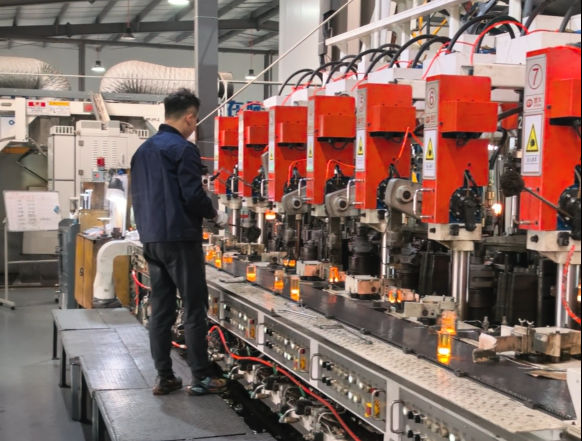 Jinguan Group Standardized Glass Bottle Production Workshop