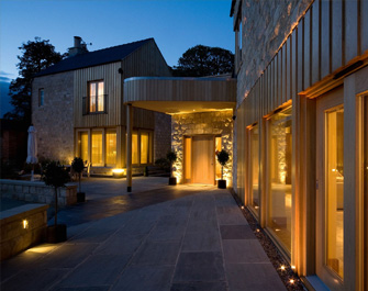 Accentuating-Architectural-Features