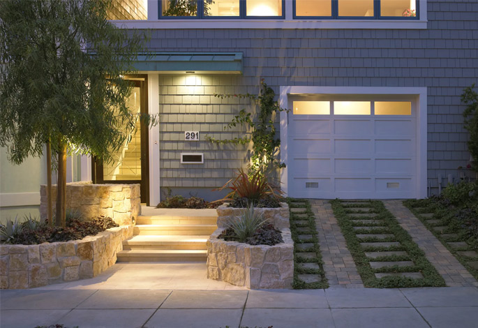 Entrance-Light-Customizable-Features