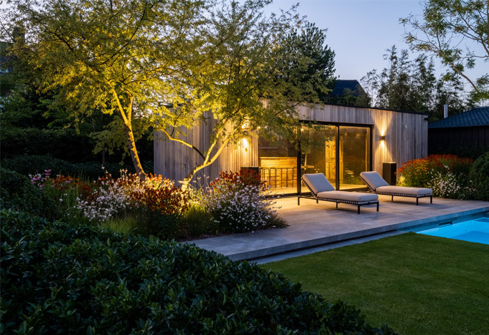Landscape-light-Creating-Relaxing-Ambience