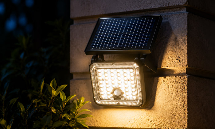 Rechargeable battery storage