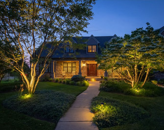 Solar pathway lights