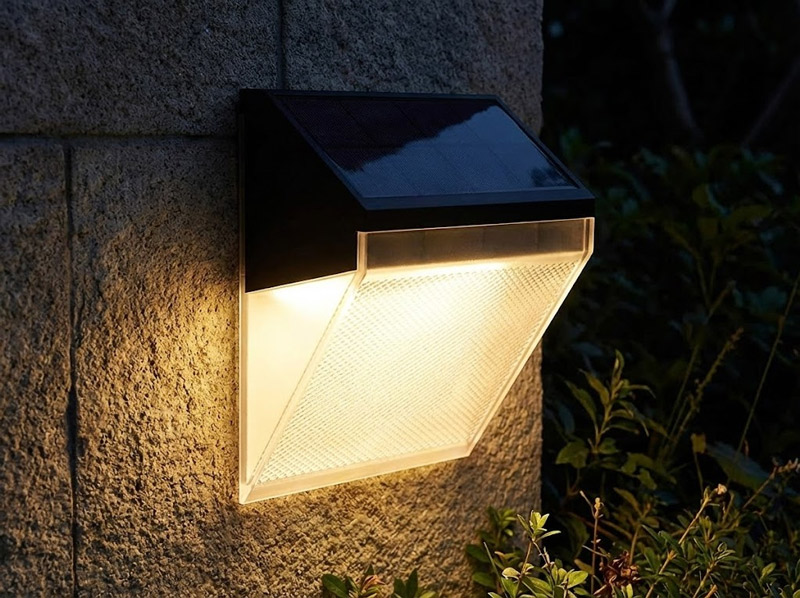 Wall Mounted solar garden light