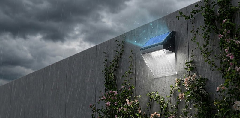 Will-Solar-Lights-Charge-on-a-Cloudy-Day