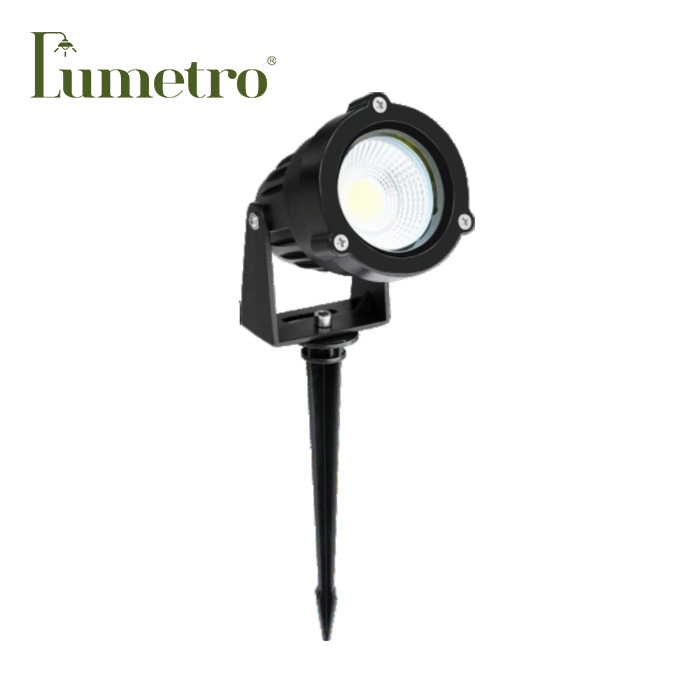 outdoor spike lights for trees
