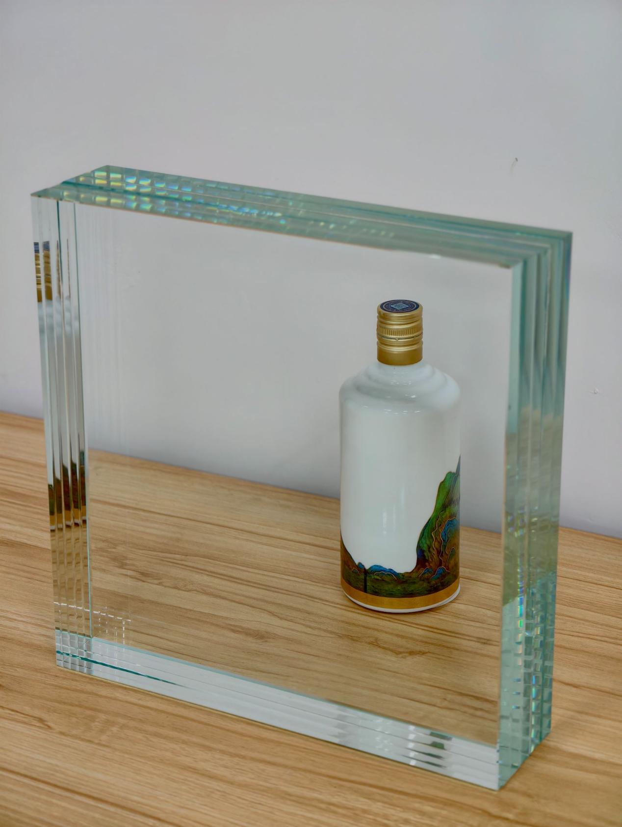 Laminated Glass with SGP interlayer - E&N