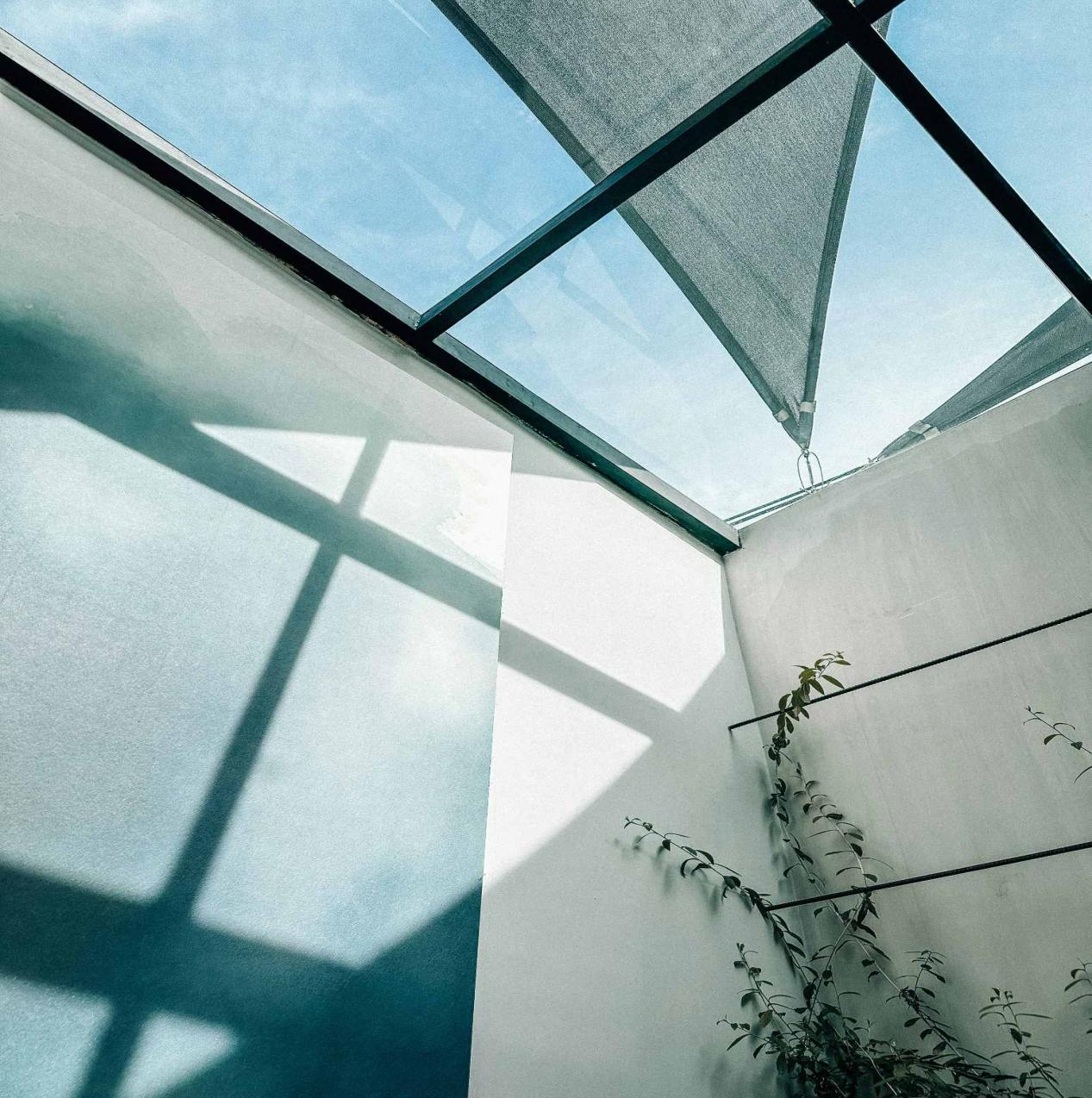 laminated glass for Skylights - E&N