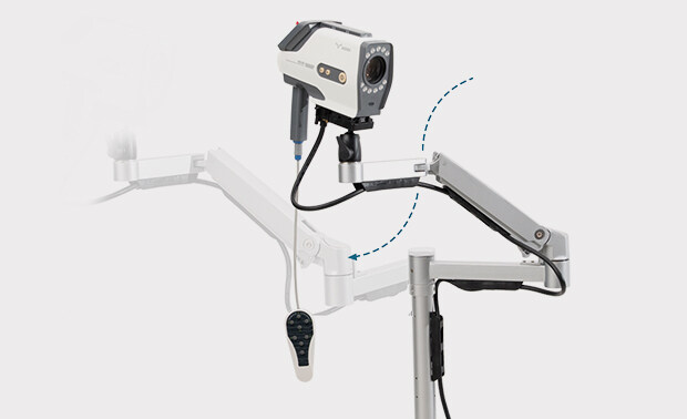 摄像机与支架采用一体化设计， 特有悬停功能，操作更方便
