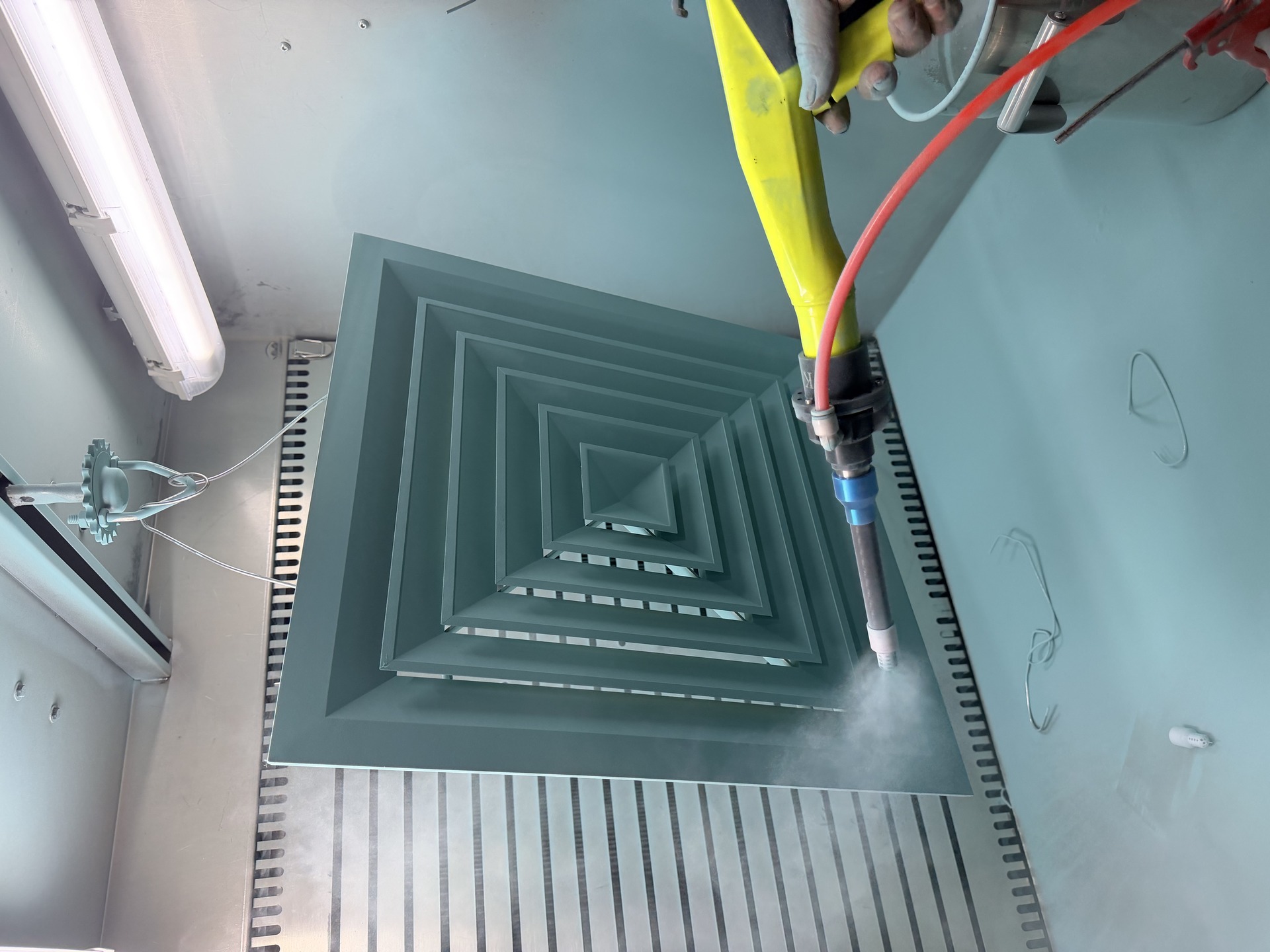 q7-powder-coating-square-air-diffuser-faraday-cage-02