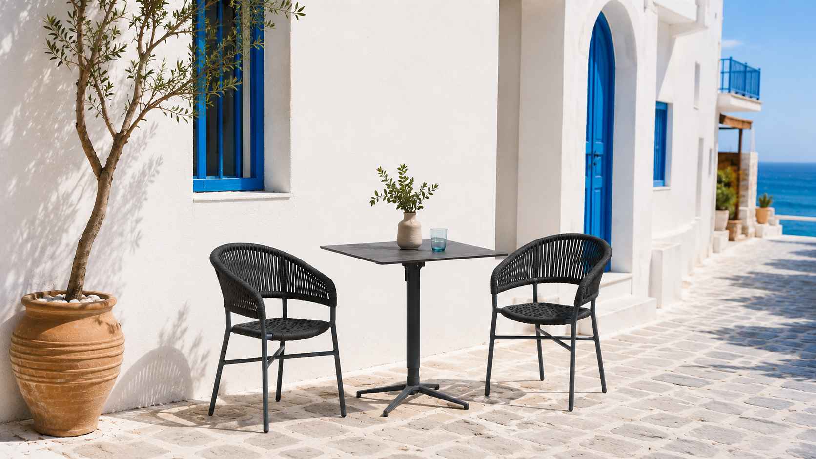 aluminum outdoor dining set for commercial project
