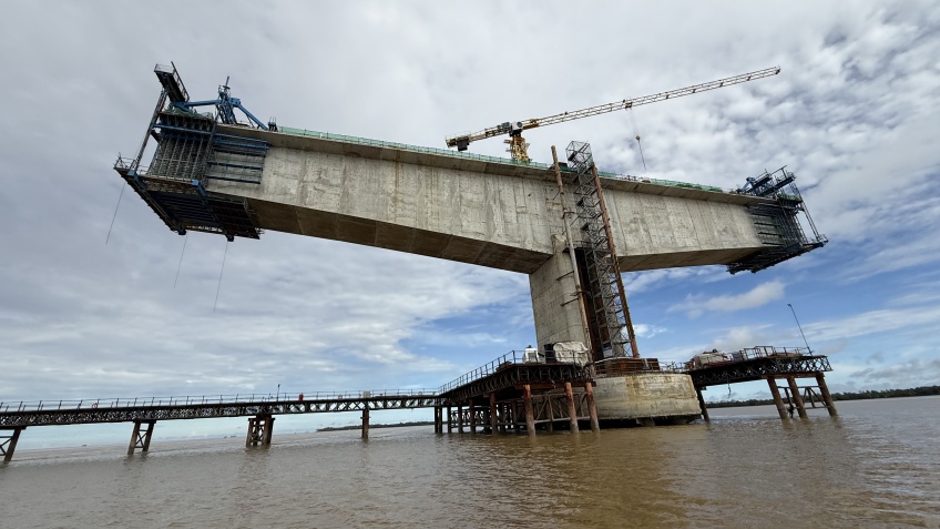 Balanced Cantilever Bridge