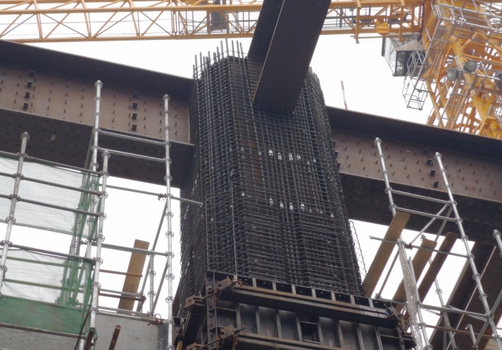 Heavy Steel Ultra-High-Rise Stiffness Columns