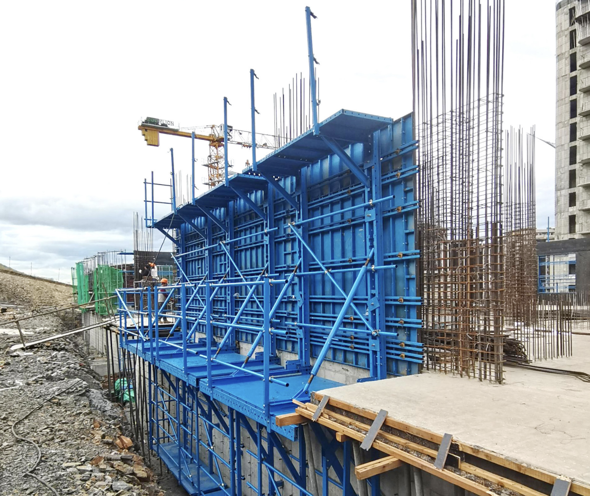 banner_Hoisting Climbing Formwork System1