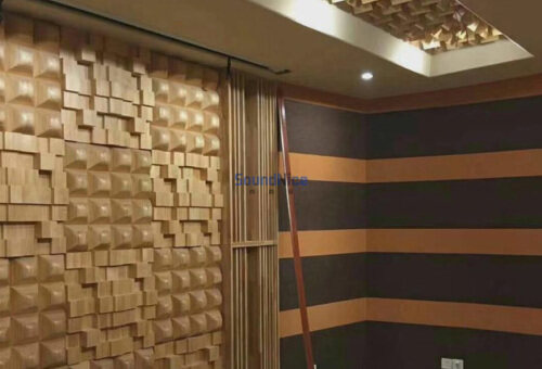Installation of PET acoustic panels in the recording studio