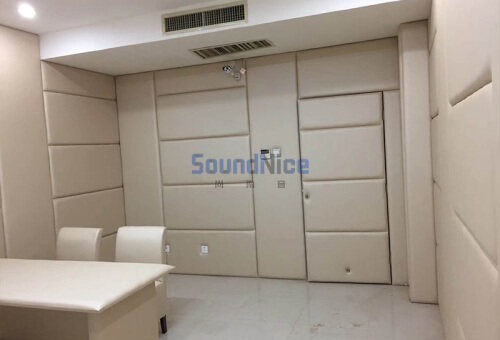 Interrogation room anti collision fabric acoustic panels
