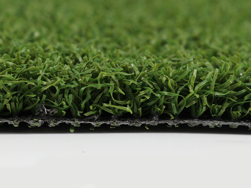 best artificial grass for putting greens