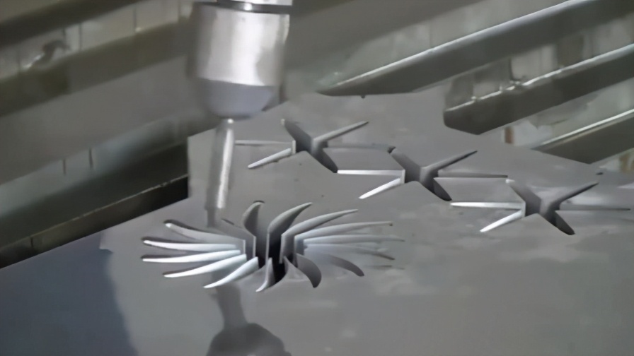 Water jet machine | Why is the "water jet" so powerful when it is easy to cut through the steel plate?