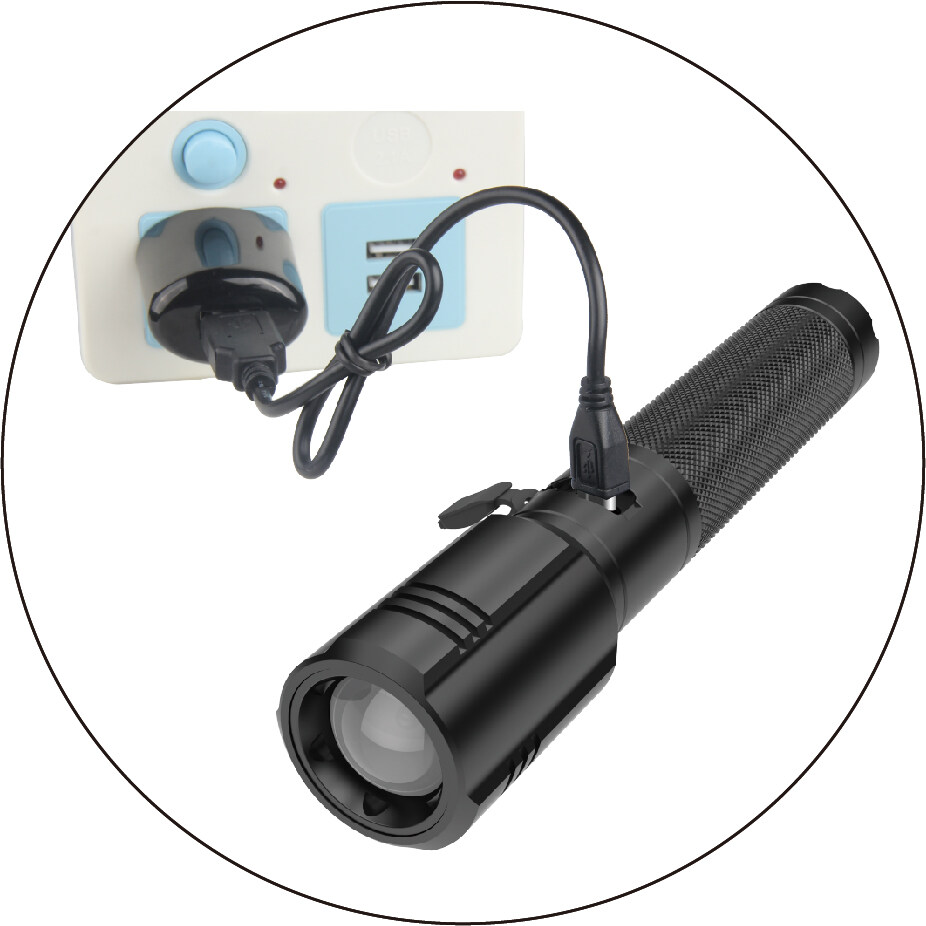 Strong outdoor flashlight|Advantages of portable explosion-proof searchlight