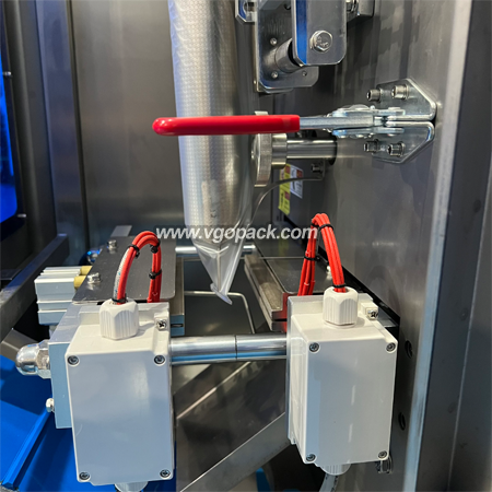 2 Bowl Counting Packing Machine-Pet Food (4)