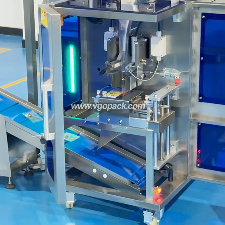 2 Bowls Counting Packing Machine with Dust Cover- Capsule (1)