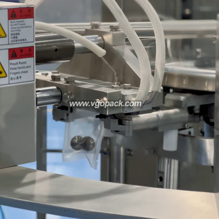 2 Vibration Counting Bowl & 8-Station Food Premade Bag Packing Machine-Snack (6)