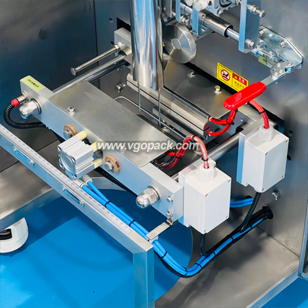 3 Vibration Feeder Counting Packing Machine PRO-Hardware   (3)