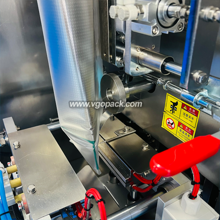 4 Bowl Counting Packing Machine with Manual Feeding Belt Conveyor-Hardware (8)