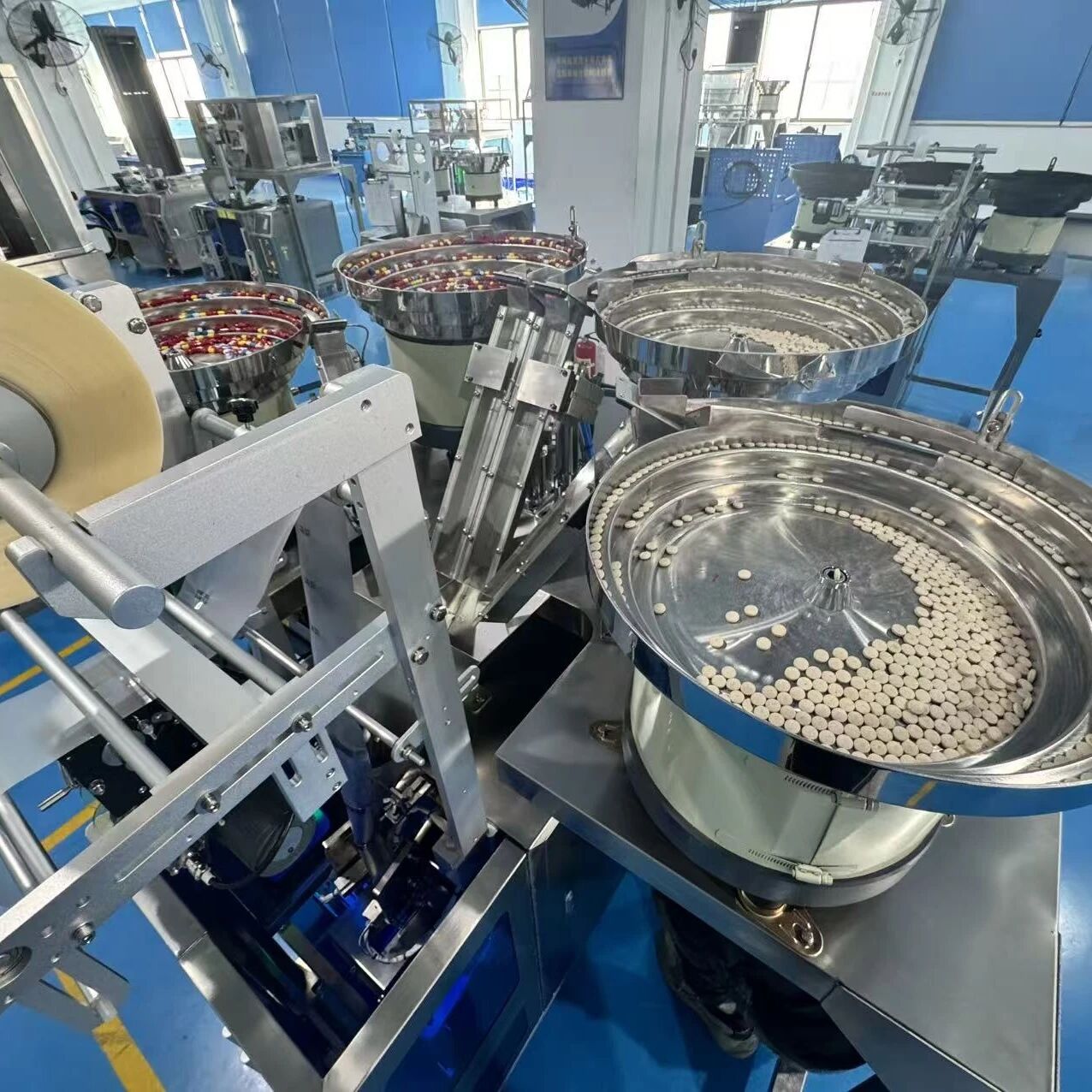 4 Bowls Counting Packing Machine-  Capsule (1)