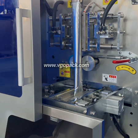 4 Heads Weighing Packing Machine-Grains (3)