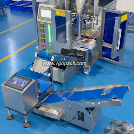 4 Vibrating Bowls Counting Packing Machine with Hopper-Hardware (4)