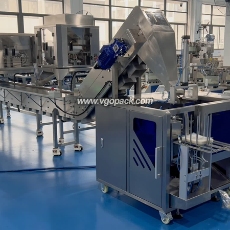 6 Heads Mini Premade Bag Weighing Packing Machine-Grain (1)