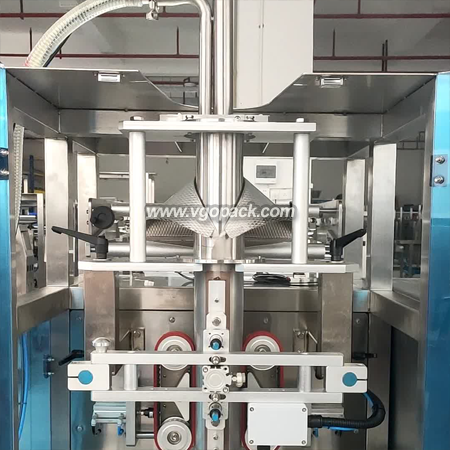 Automatic Large Vertical Packing Machine-Liquid (6)