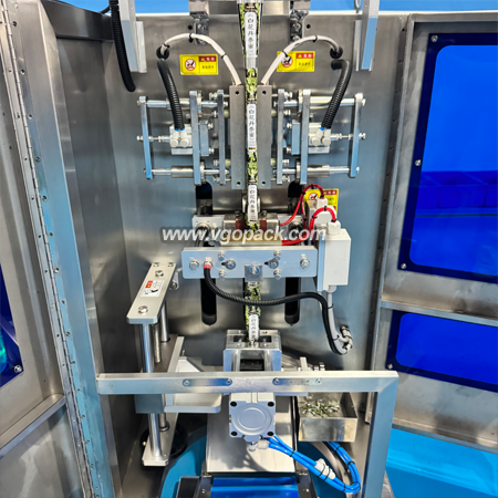 Automatic Packing Machine-Liquid (2)