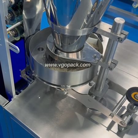 Automatic Volumetric Cup Granule Packing Machine-Bath Salt (2)