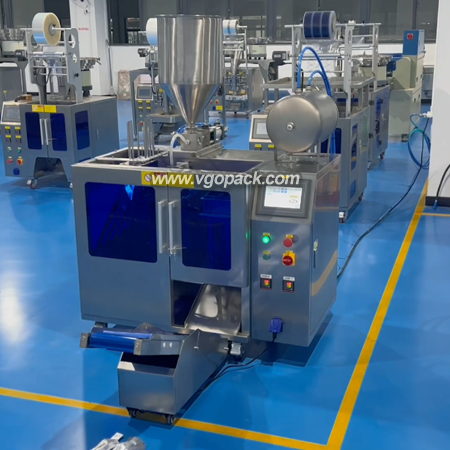 Mini Premade Bag Packing Machine-Liquid (4)
