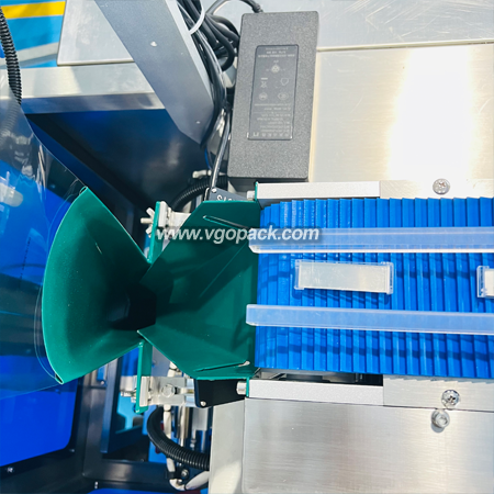 Semi Automatic Packing Machine with Manual Feeding Belt-Laboratory Consumables (7)