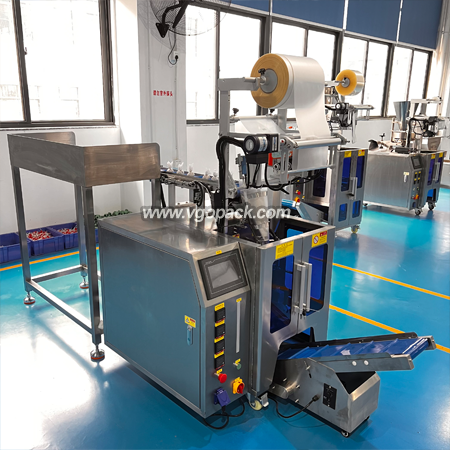 Semi Automatic Packing Machine with Manual Feeding Belt-Soup Seasoning Bag (11)