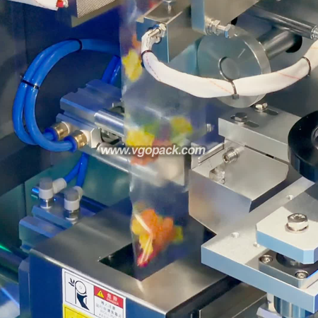 Single Bowl Counting Packing Machine-Gummy Candy 3-side Seal Bag (6)