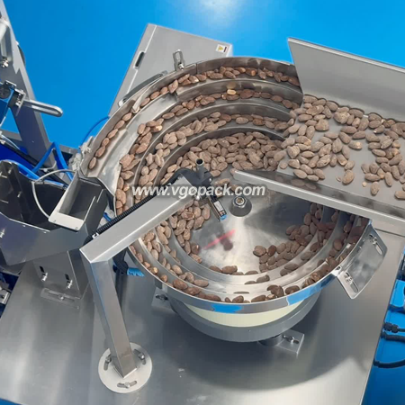 Single Bowl  Counting Packing Machine for Triangle Bag-Nuts  (3)