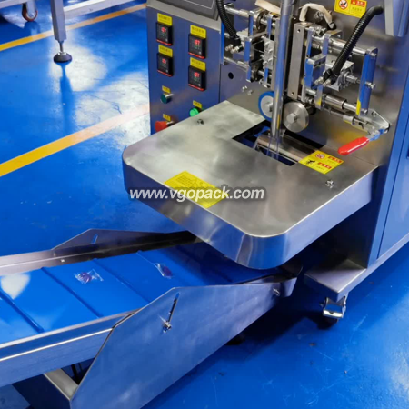 Single Bowl with Belt Conveyor Counting Packing Machine-Plastic Parts (5)