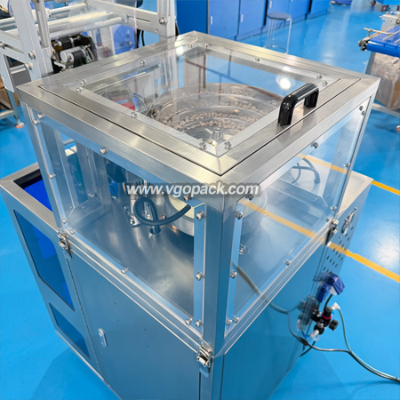 Single Vibration Bowl Counting Packing Machine with Dust Cover-Pill 3-side Seal Bag (2)