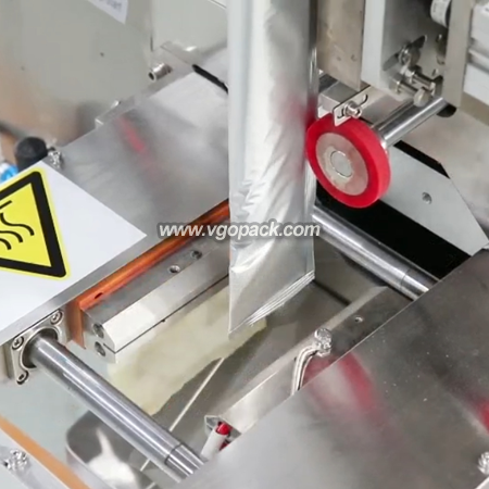 Triangle Bag and Outer Bag Weighing Packing Machine-Tea (2)