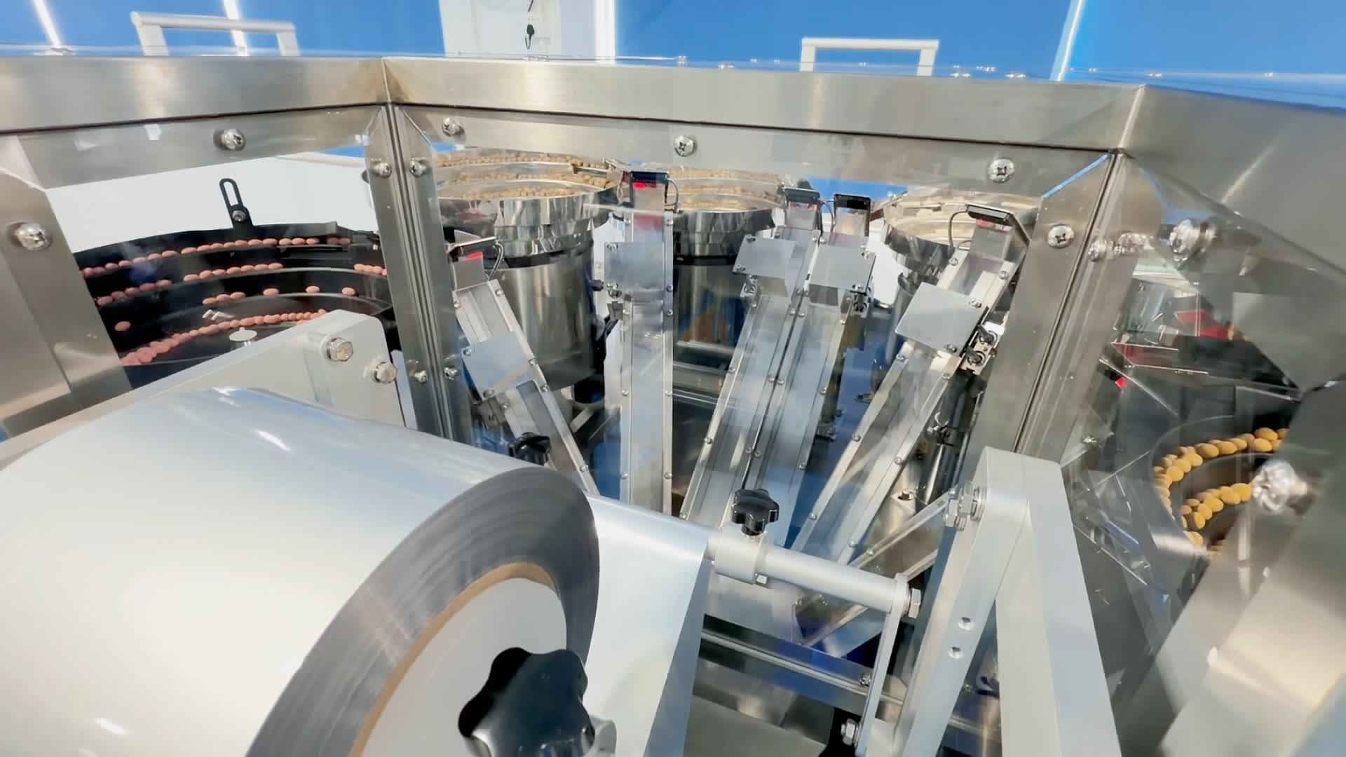 new-Customized Capsule Counting and Packing Machine Solution for a US Customer (1)