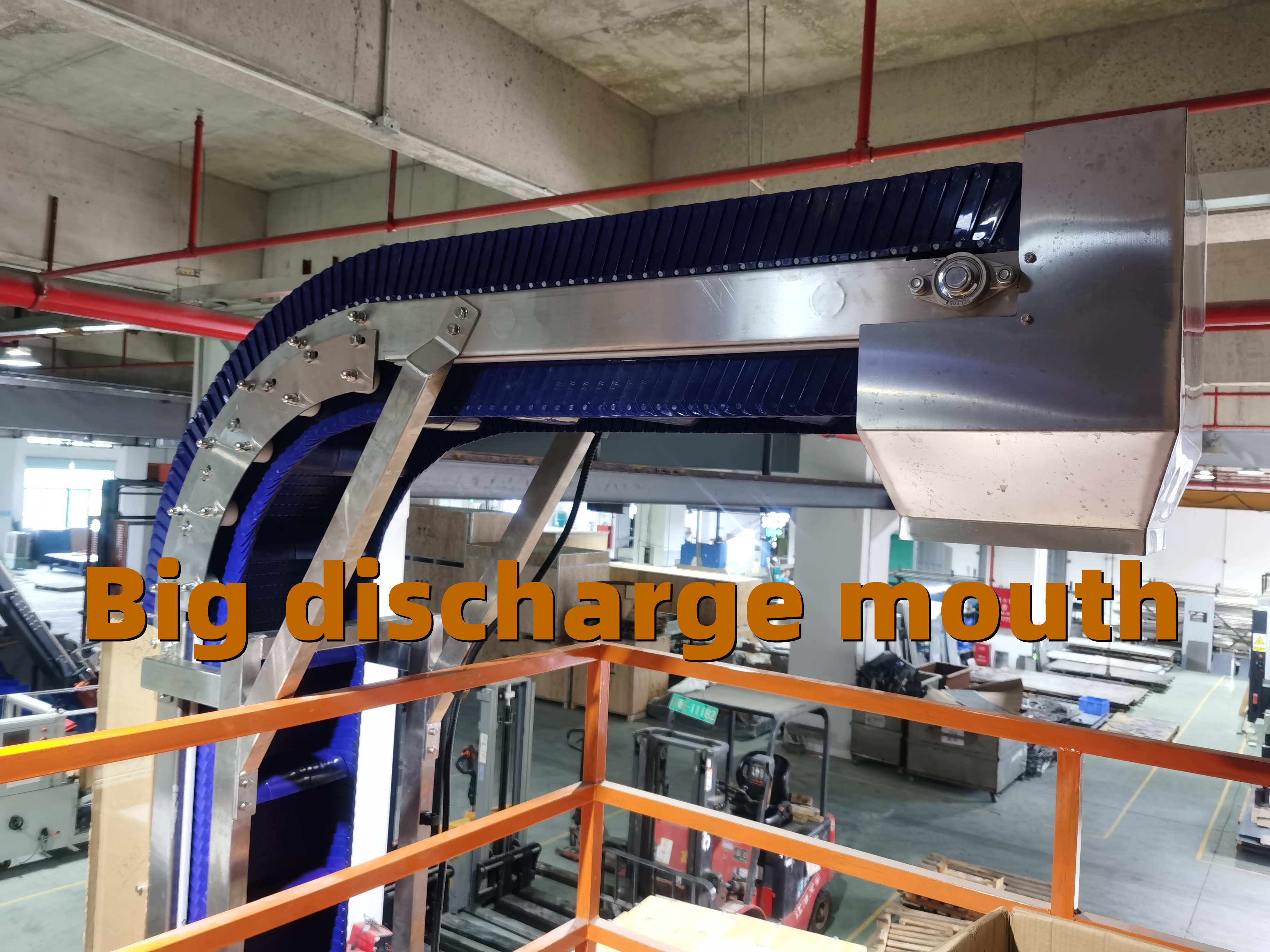 OEM Big Angle 90 Degree Cleated Belt Conveyor